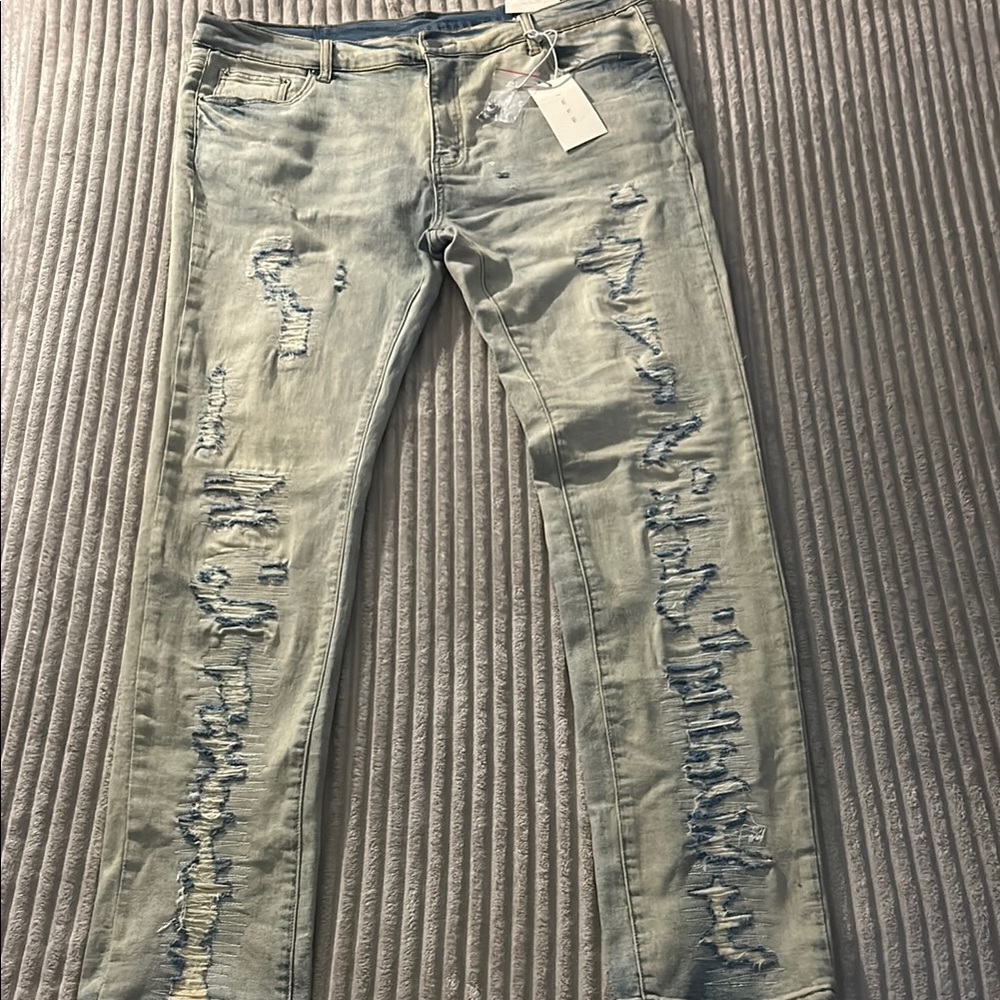 Distressed Light Blue Men’s Jeans